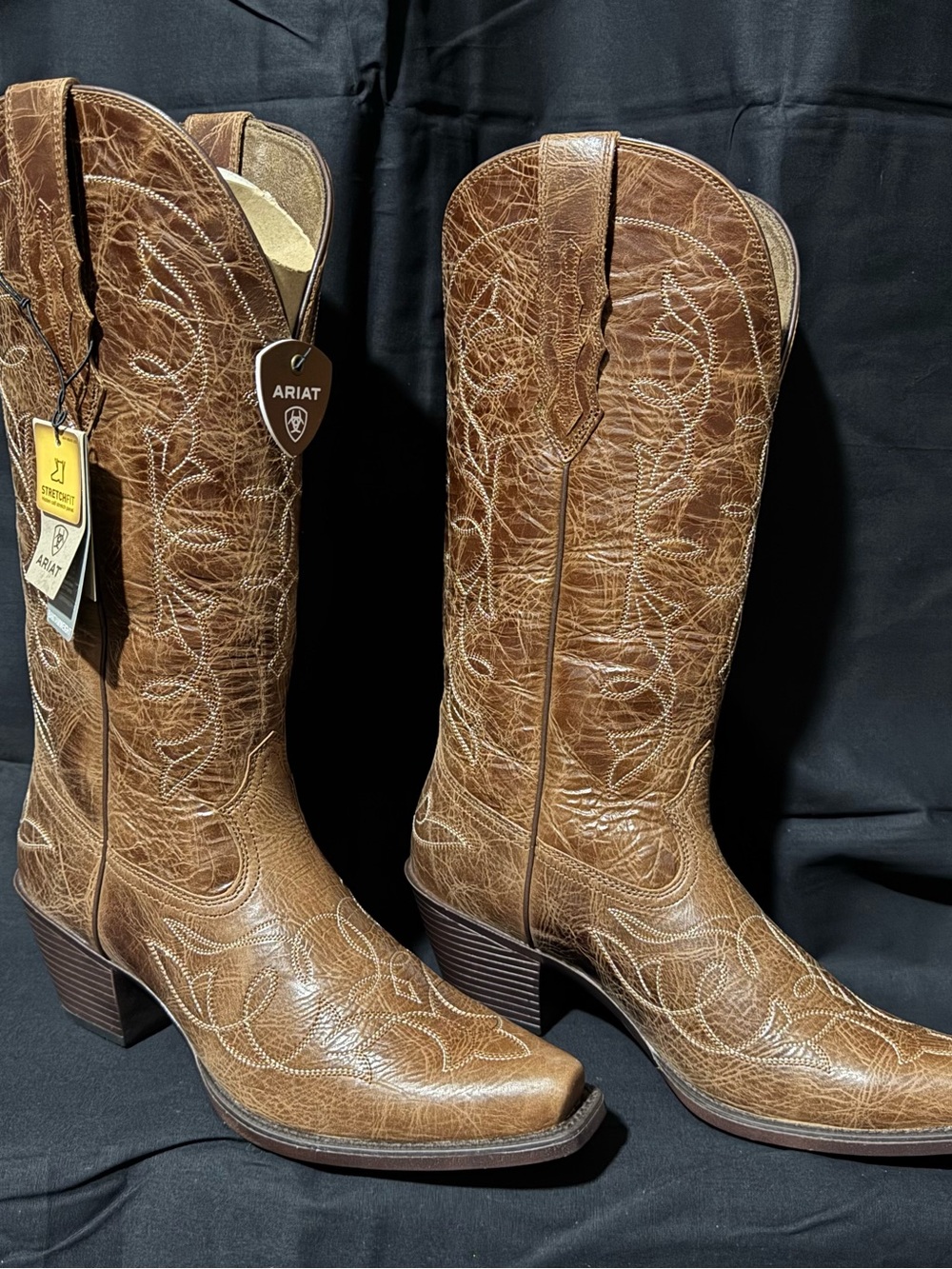 ARIAT Women’s Heritage D toe stretch fit cowboy boots MINT CONDITION!! - Picture 13 of 14